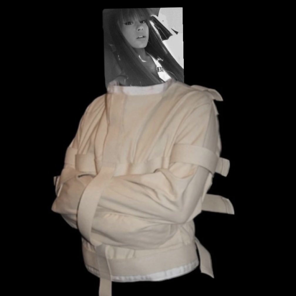 ward4arianators's tweet photo. 72 hour hold https://t.co/tP3VA1egSe