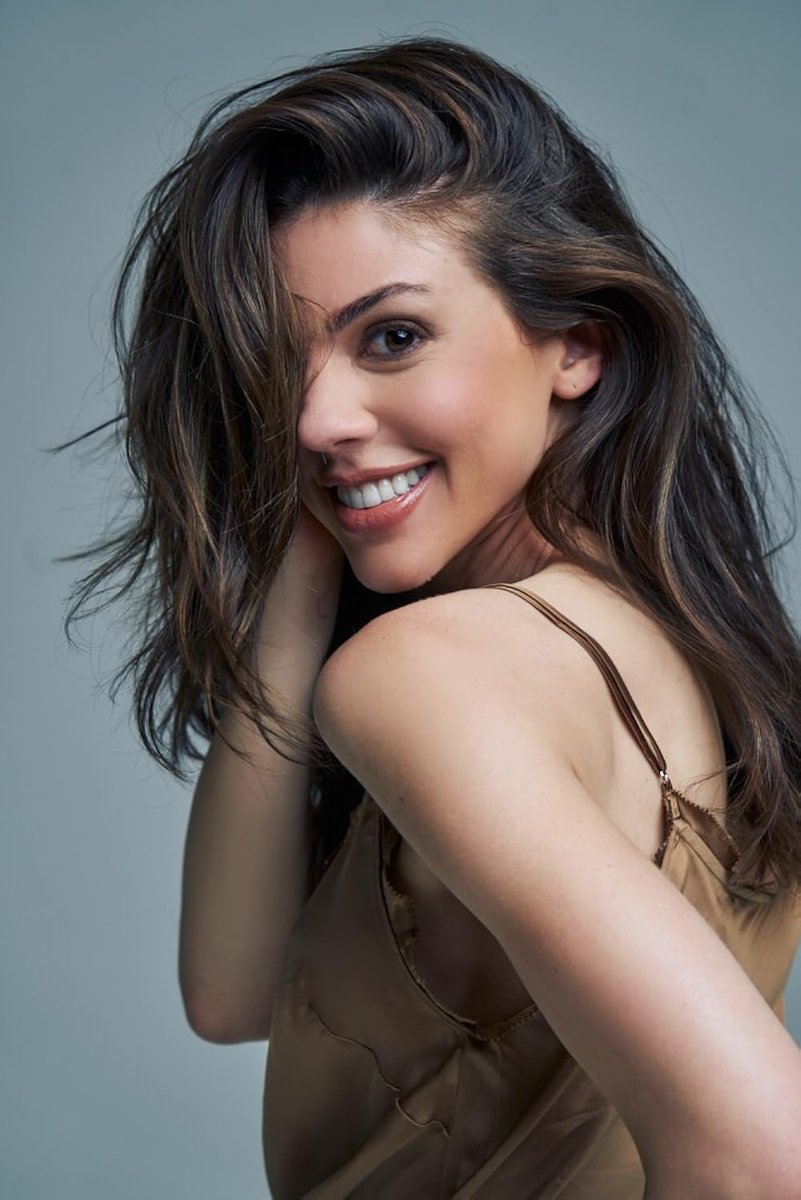 SourceRyan's tweet image. See my vision…Victoria Konefal as Molly Lansing-Davis. I need this. #GH #DavisGirls