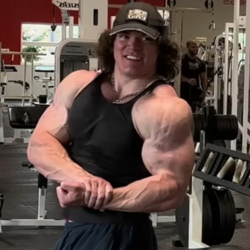 neverlie's tweet photo. these two men single handedly saved gym culture https://t.co/SrYUuBJJGm