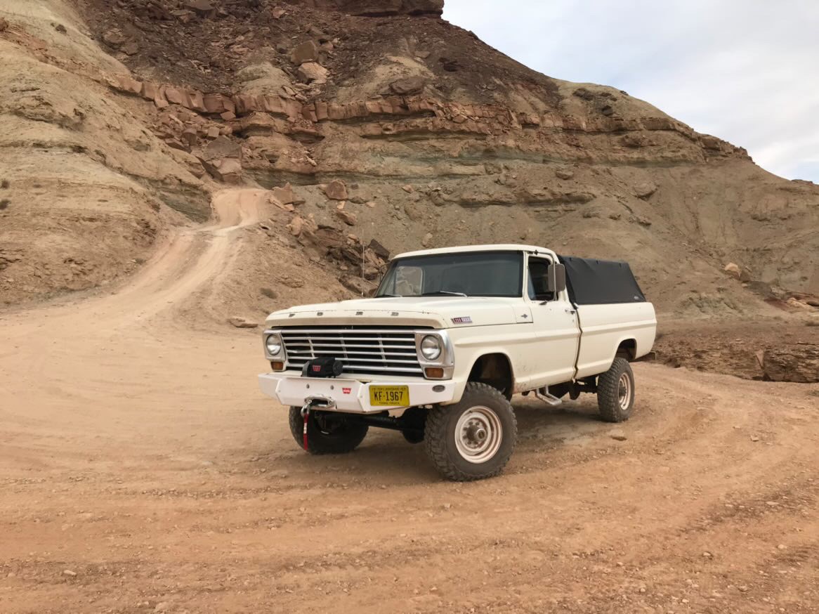 Adventures of the long bed.

 Would you take this rig off-roading?

#softopper #longbed #longbedford #offroading #offroad #truck #ford