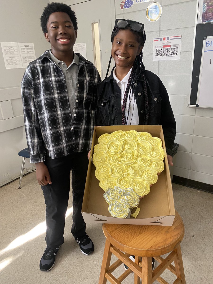HStephens_24's tweet photo. Super proud of my World History students for doing a great job on their Industrial Revolution projects! They had a great time with hands on learning! #NEHS #trojanpride #excellenceliveshere 📚💥💪🏼 https://t.co/9zUJmxXitI