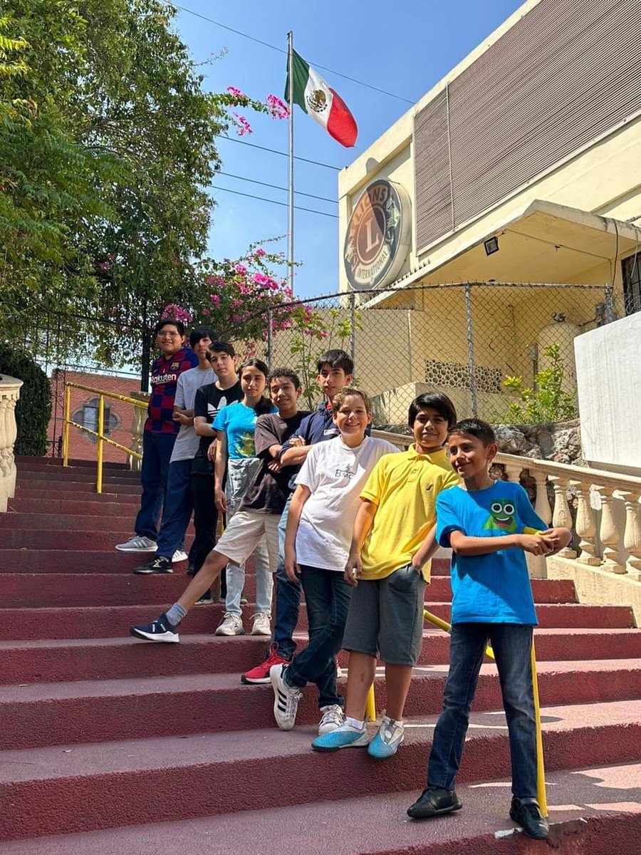 ommtw's tweet photo. Semillero matemático mexicano, representando a esa niñez y juventud que no se rinde e imagina un México mejor #SiSePuede somos comunidad, #SomosOlímpicos Olimpiada Mexicana de Matemáticas de Educación Básica 2023 💪🏻🇲🇽🥳🥰 #OMMEB2023 https://t.co/KwgCl60r3e