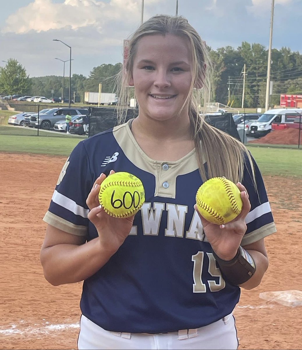 maddiev58's tweet photo. Not a bad week with 3 wins and senior night!! I also hit 600 career strikeouts! Go cougars! @CougarsNewnan @HerdSB @GAImpact_Maher  @CoachMonica35 @KlimMichael @NewnanSTRENGTH https://t.co/vxhEuJEwff