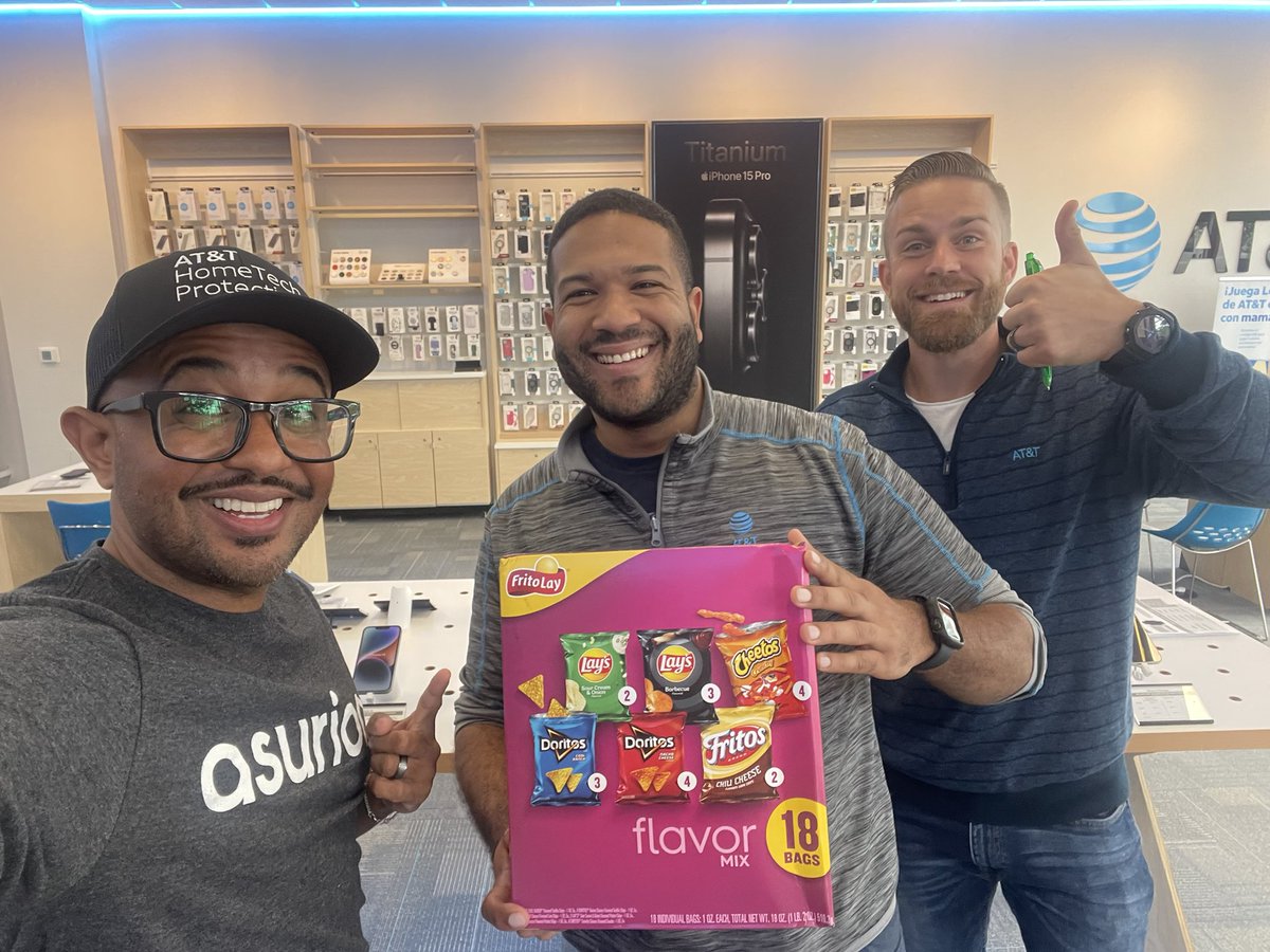 Herbert Negron (@protechherbn) on Twitter photo iPhone launch 🚀! Had to stop by and spread some love to my NYNJ TEAM! Wish I could visit every store!#protectEVERYTHING #htp <a href="/judy_cavalieri/">Judy Cavalieri</a> <a href="/Vinecia_F/">Vinecia F.</a> <a href="/OneNYNJ/">OneNYNJ</a> <a href="/TadrosPatrick/">Patrick Tadros</a> iPhone launch 🚀! Had to stop by and spread some love to my NYNJ TEAM! Wish I could visit every store!#protectEVERYTHING #htp <a href="/judy_cavalieri/">Judy Cavalieri</a> <a href="/Vinecia_F/">Vinecia F.</a> <a href="/OneNYNJ/">OneNYNJ</a> <a href="/TadrosPatrick/">Patrick Tadros</a>