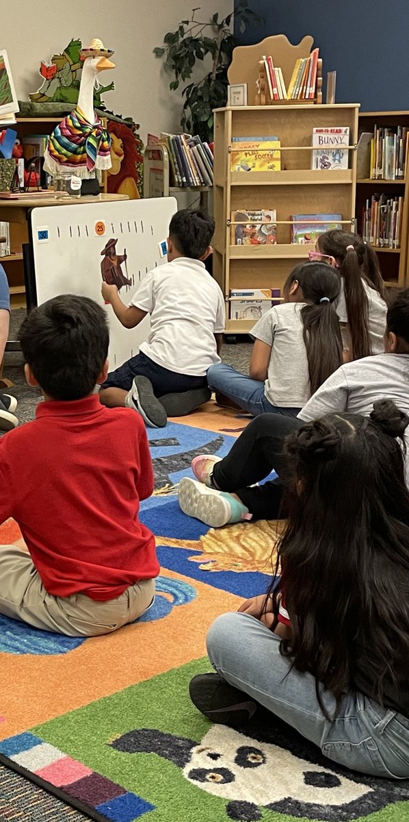MsYanez8's tweet photo. My class really enjoyed their read aloud in the library today! They got to help move the bear along his journey and Ms. Newman gave them coins to count, just like the bear in the book. @thaleyesLibrary https://t.co/hXSgzaPfGs