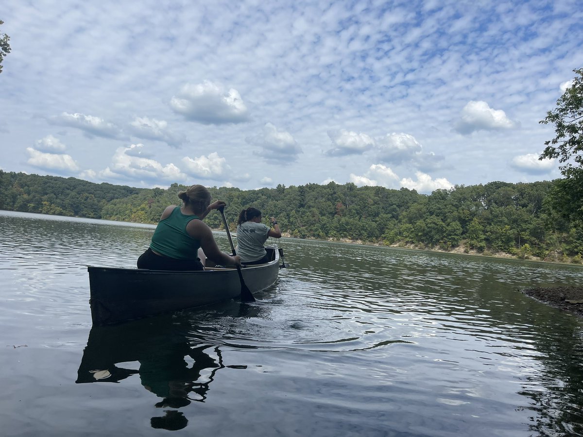 #fieldlabfriday is the best day of the week <a href="/IUONeill/">O'Neill School of Public and Environmental Affairs</a> 
Thank you <a href="/citybloomington/">City of Bloomington, IN</a> Parks and Rec for helping us explore aquatic plants! <a href="/IULimnologyLab/">IU O’Neill Limnology Lab</a>