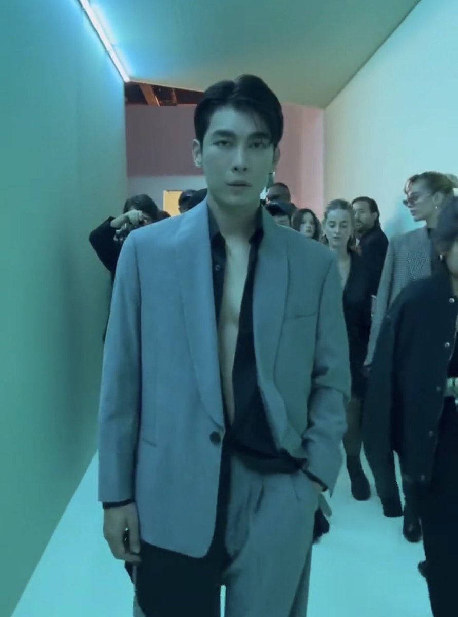 yearmedicine's tweet photo. กูสิ้น กูสิ้นเลย 

BOSS MEW IN MILAN 

#BeYourOwnBOSS @HUGOBOSS 
#BOSSMilanShow
#MewSuppasit 
@MSuppasit https://t.co/q3gFCTqcAW