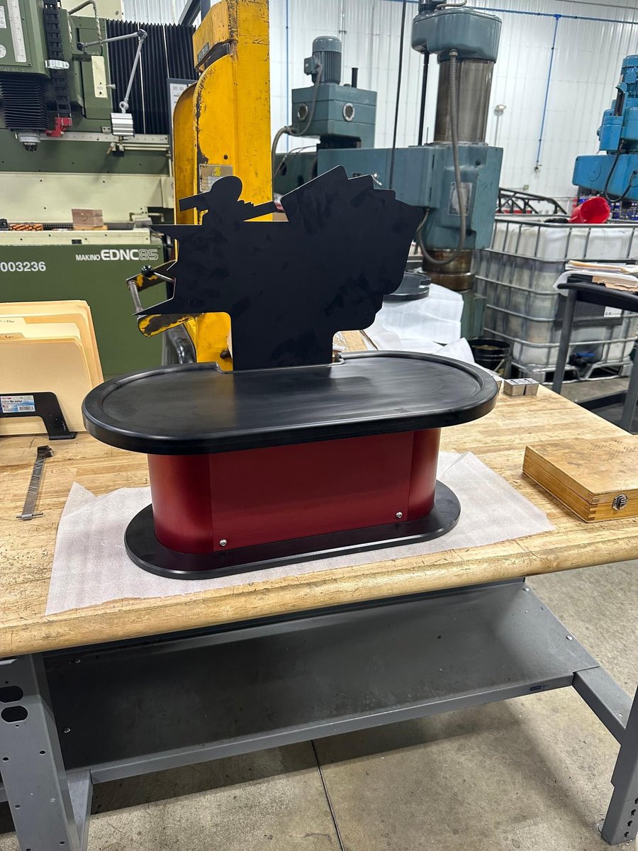 𝗦𝗡𝗘𝗔𝗞 𝗣𝗘𝗔𝗞 🫣

First look at one of two identical trophies being manufactured by Lynch Machining. We are less than ONE WEEK away from making history with 𝗧𝗛𝗘 𝗥𝗜𝗖𝗛𝗘𝗦𝗧 𝗪𝗘𝗘𝗞𝗘𝗡𝗗 𝗜𝗡 𝗠𝗜𝗖𝗥𝗢 𝗦𝗣𝗥𝗜𝗡𝗧 𝗥𝗔𝗖𝗜𝗡𝗚.
