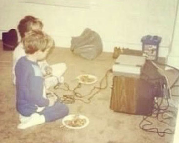 80sThen80sNow's tweet image. 35+ Years Ago This Was You.

#mychildhood #mylife #myhome