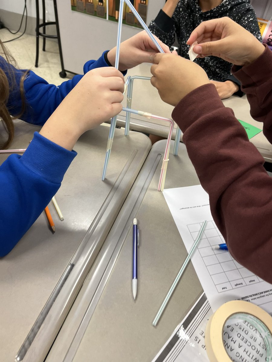 Today, 8th grade students learned about different types of governments (democracy, monarchy, dictatorship, etc) by creating straw structures. It’s a lot more fun than taking notes! @BGJHS @BGISD #ExcellenceIsWorthTheEffort