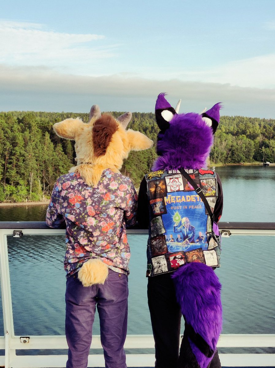 fiffebaa's tweet photo. Gote and derg on a boat!
#FursuitFriday #FurFloat #FurFloat2023
๐ท @Aaron_Yeen https://t.co/kvaFEqqWIk