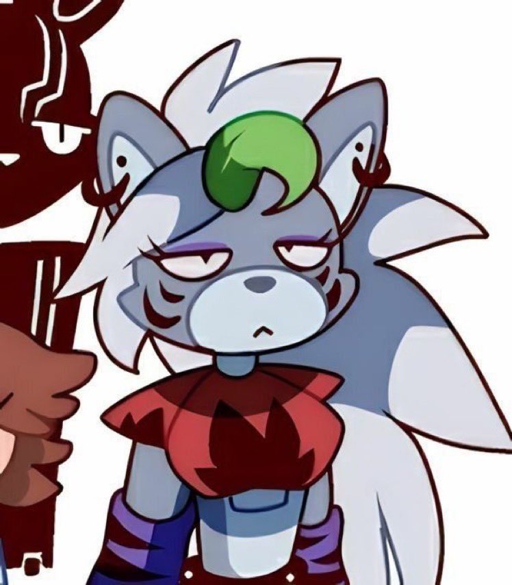 People that follow @freddyfazwife can you please stop simping for her she is with her Freddy and she clearly doesn’t appreciate it and there are other Roxy’s you can simp for