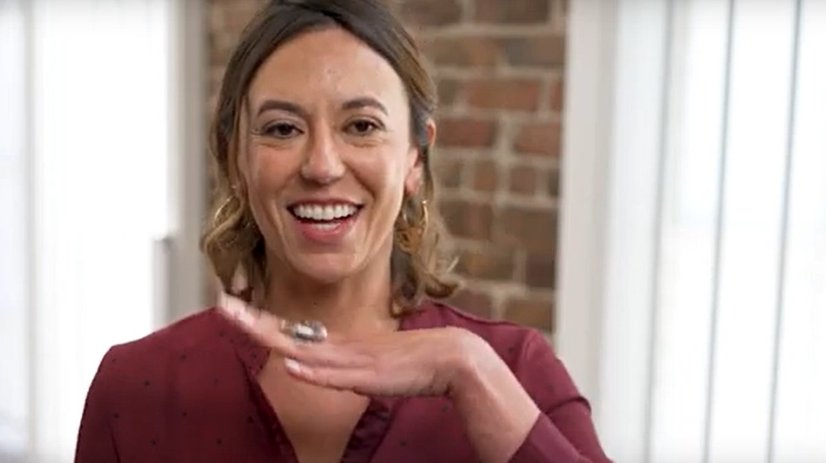 Family Literacy at Home: Video Series in English and Spanish -- bilingual videos featuring early literacy expert Bernadette Pilar Zermeño w/ a family outreach guide!

colorincolorado.org/family-literac…

#ELL #ELLchat #MLL #MLLchat