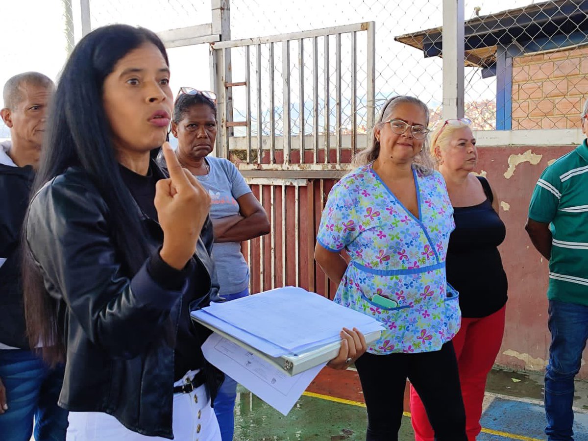 salaprensaCantv's tweet photo. Asimismo, señalaron que continúan en el proceso de actualización de las vocerías de las MTT a fin de fortalecer la organización e impulsar la democratización de las telecomunicaciones. https://t.co/nRunDa80tH