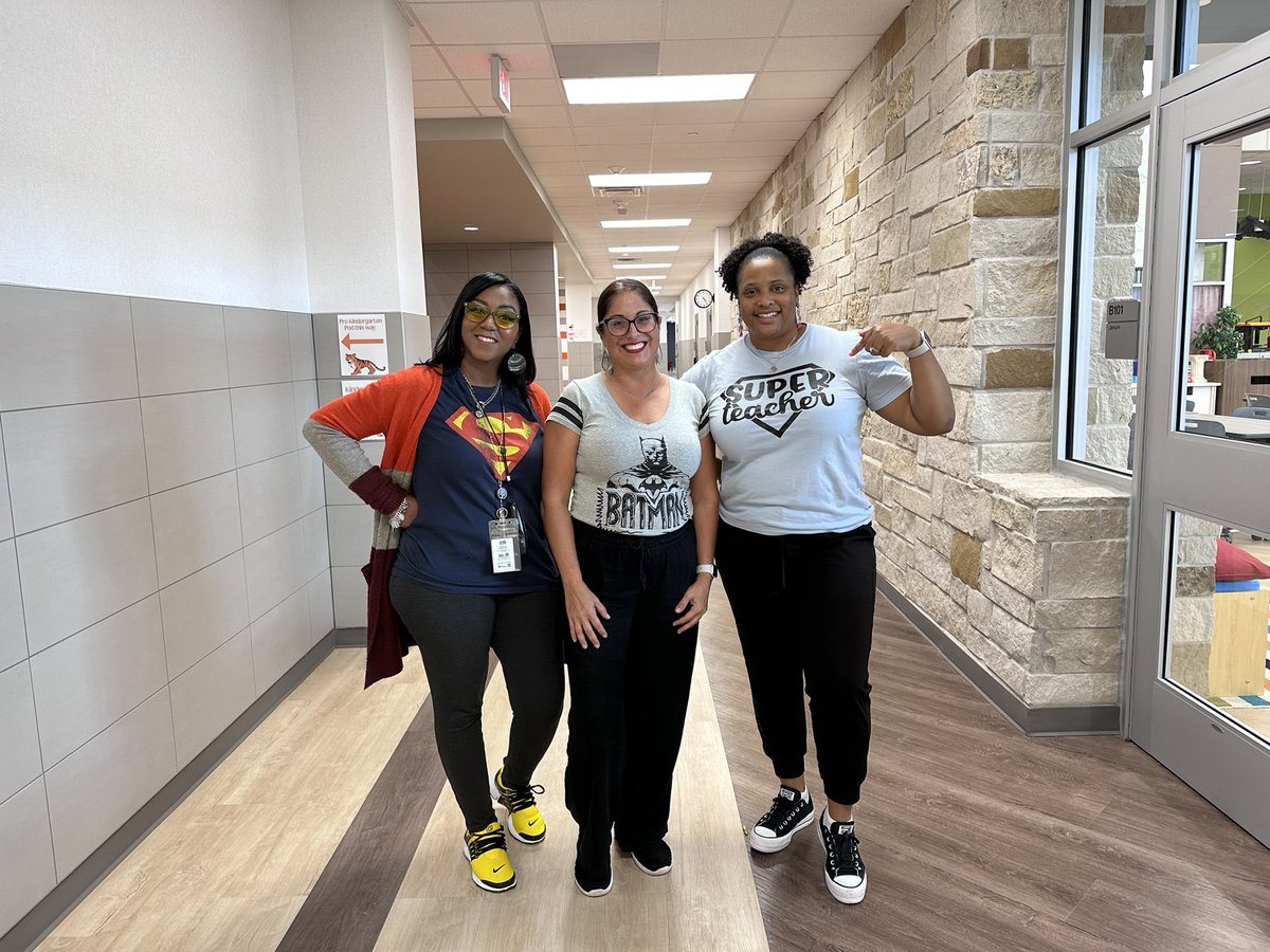 tiffteachrealty's tweet photo. Kindness is our super power! 3rd grade, along with our fabulous librarian @NikkieCrain , participating in “Say Hello Week” festivities @SBE_Bengals! What’s you’re super power? #sayhelloweek #shw https://t.co/CjcdBjTLaB