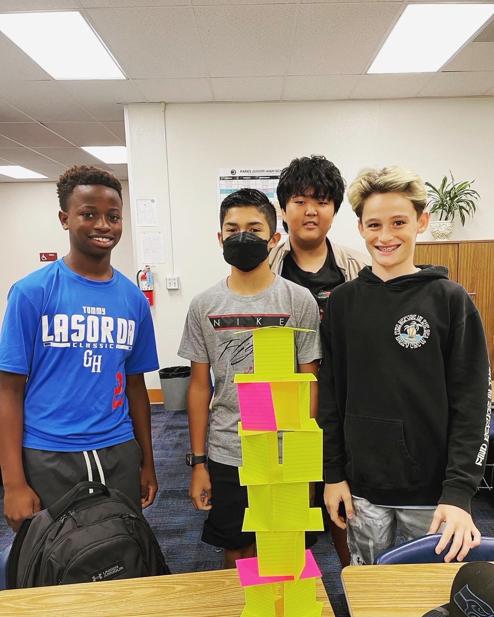 MsVuong_Dac's tweet photo. In Advisory, we played Tallest Tower! ๐ข Using only index cards, the students had to make the tallest free-standing structure.๐คฉ #parksbest2years ๐พ #TheParksWAY ๐ #fsdlearns ๐ซ #communitybuilding ๐ฅ #teamwork ๐ค @ParksJHS https://t.co/jKN3JxPwAT