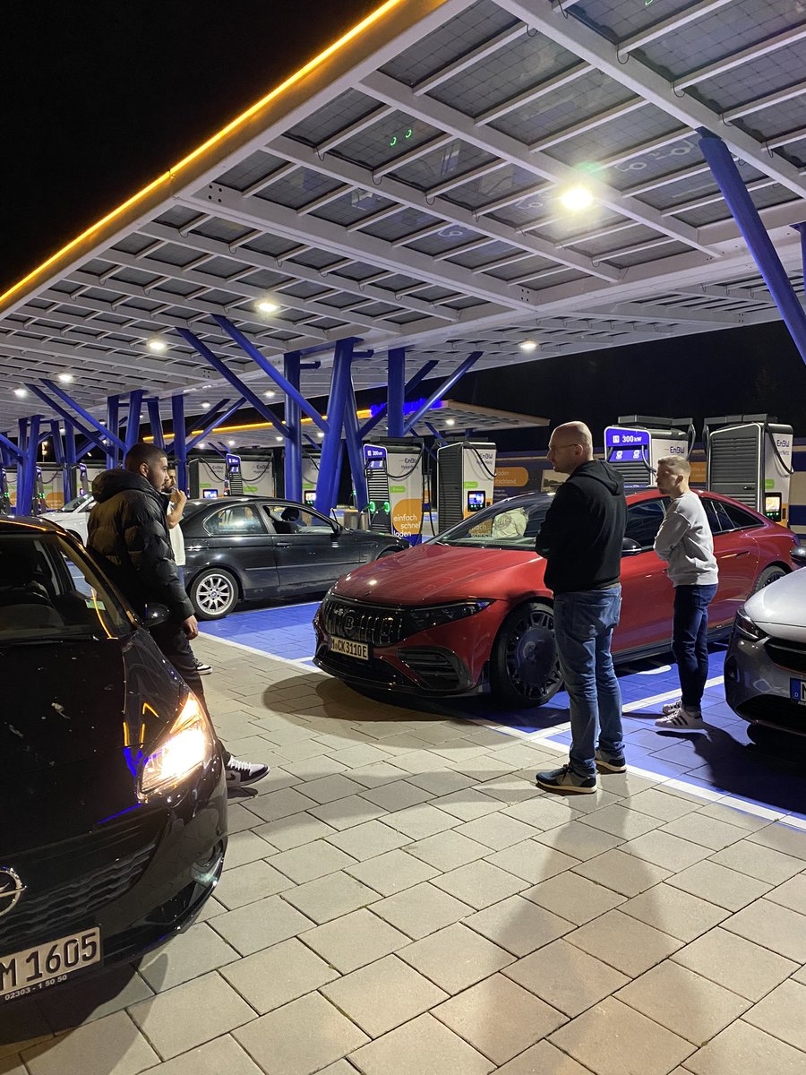 Vanessa Lisa Oelmann tweet media