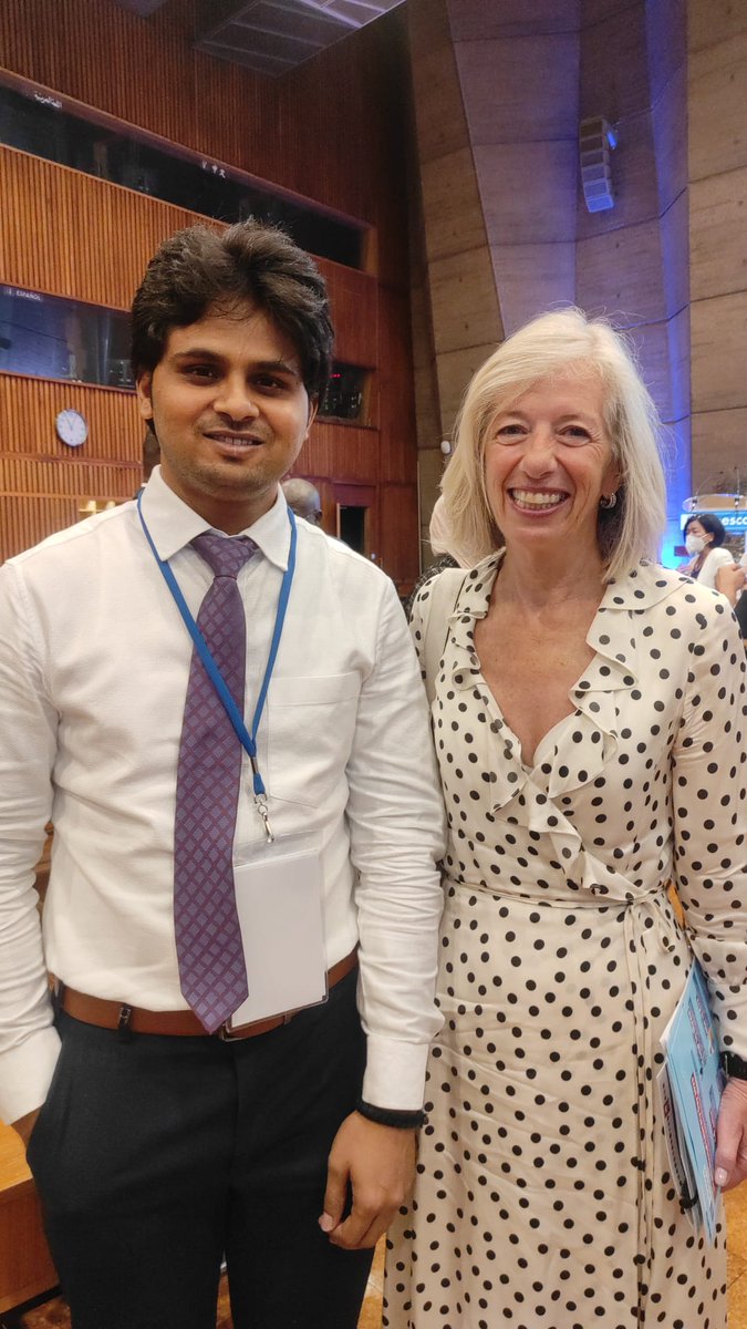 Meeting <a href="/SteGiannini/">Stefania Giannini</a> in person was an incredible experience! Her passionate advocacy for youth worldwide in meaningful SDG4 engagement towards achieving the 2030 goals is truly inspiring. We're grateful for her dedication to placing youth at the center of the table. 🌍🙌 #ILD2023