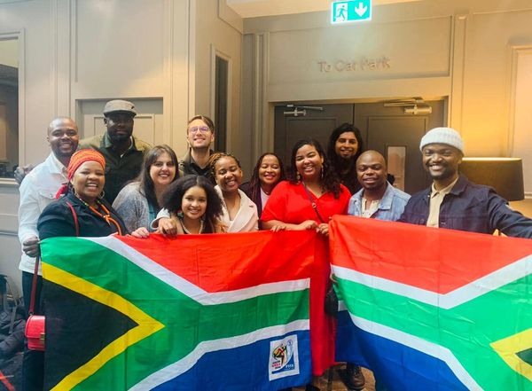 IrlEmbPretoria's tweet photo. The South African contingent after the orientation... Sending our very best wishes to all the Ireland Fellows💚
#kaderasmalfellowshipprogramme #irelandafricafelows
#SDGs #rainbownation https://t.co/FROluTixE6