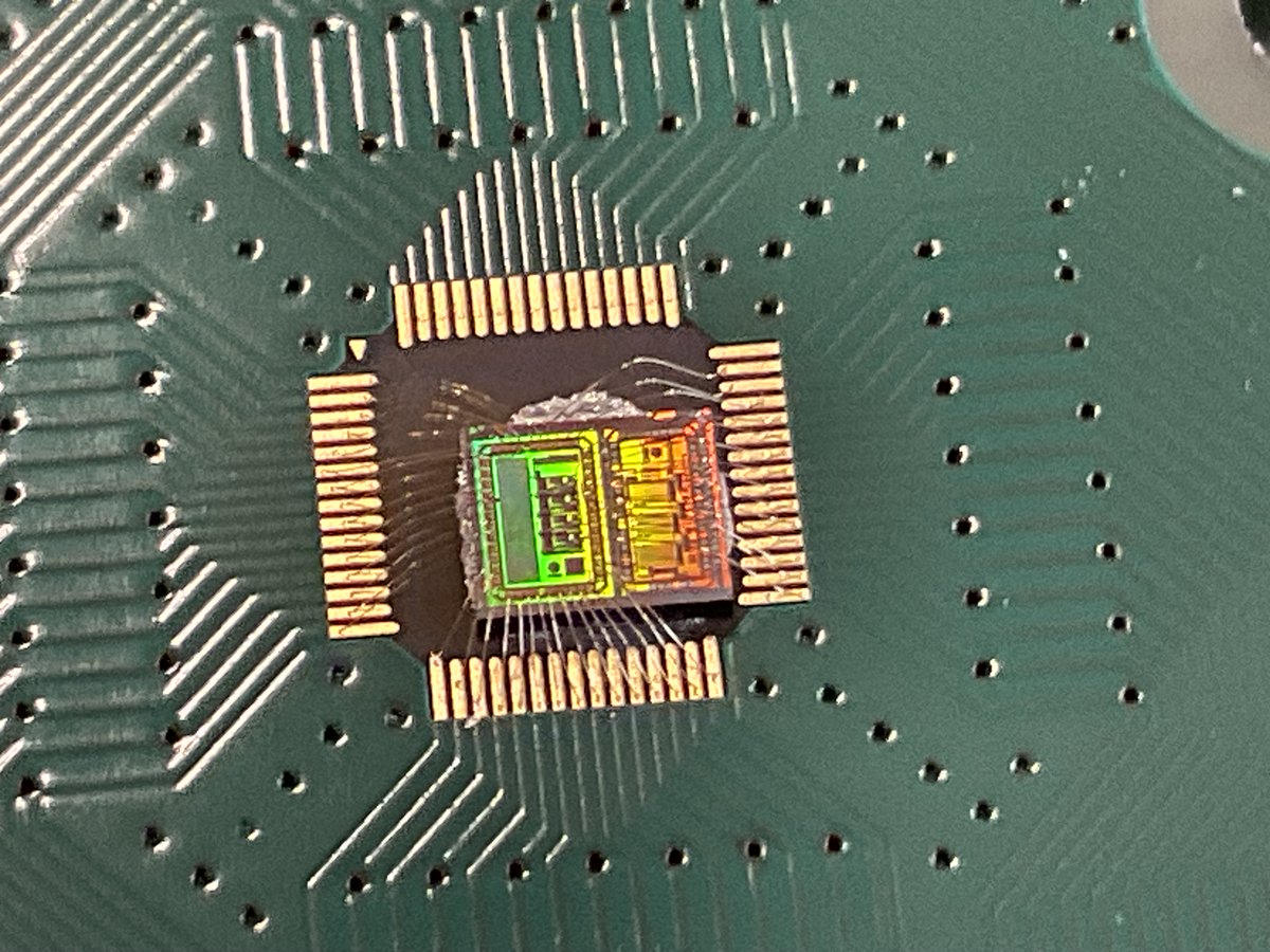 EDRT_RIDE's tweet photo. Our mixed-signal ASIC arrived! We are eager to put it into operation 💻🚀
Do you see the resemblance? 
@ElectronicsDrv
#Powerelectronics 
#Microelectronics https://t.co/Aa8Lfy1J4F