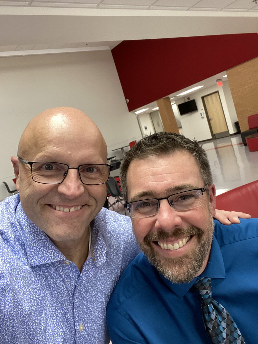 Thank you <a href="/hewsonk27/">Kurtis Hewson</a> <a href="/Jigsaw_Learning/">Jigsaw Learning</a> for a great kickoff to Collaborative Response for <a href="/MHCatholic/">Medicine Hat Catholic Schools</a> Great seeing you.