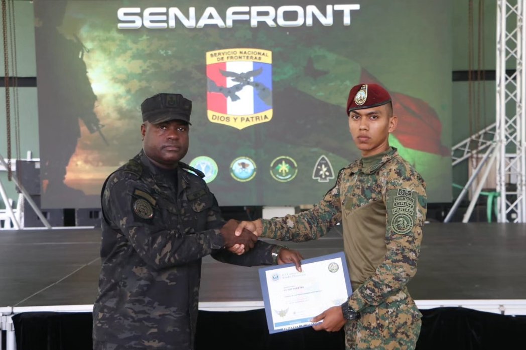 senafrontpanama's tweet photo. Con éxito culminamos satisfactoriamente el III Curso Internacional e Interinstitucional de Tácticas Avanzadas de Combate #PANTAC organizado mediante la @USEmbPAN y @CBP
#OrgullosoDeSerFronterizo https://t.co/y7T65gwn3B