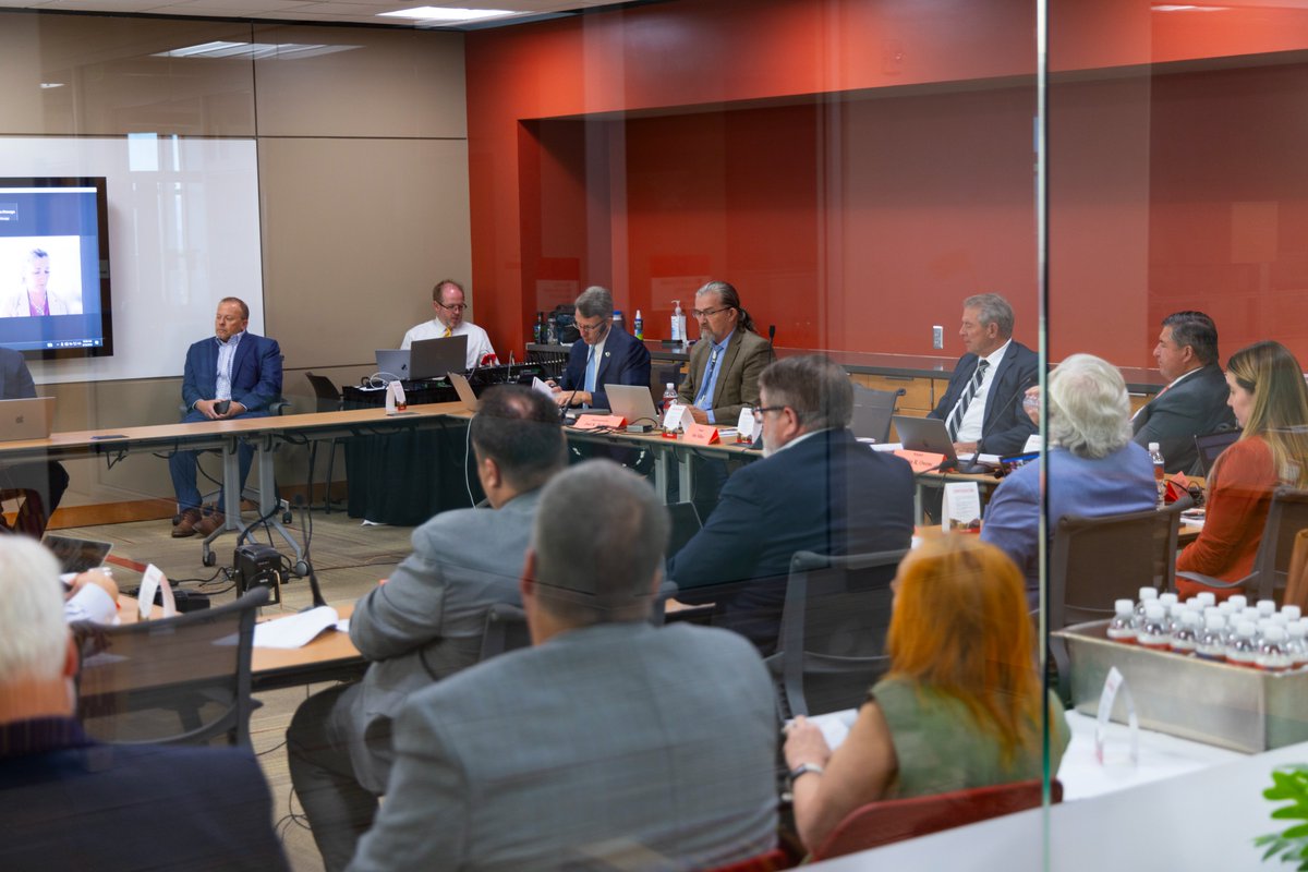 Thank you to the state legislature for visiting campus this week for interim meetings and a Long Term Planning Conference! It was our pleasure to welcome you to Southern Utah.
<a href="/utahsenate/">Utah Senate</a> 
<a href="/utahhousereps/">Utah House Majority</a> 
<a href="/utahhousedems/">Utah House Democrats</a> 
<a href="/UtahSenDems/">Utah Senate Democrats</a>