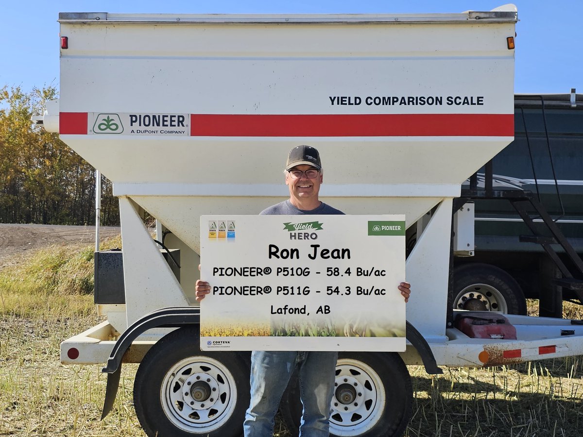 Ron Jean showing his happy face on his last harvest day of 2023! Thank You for being a loyal PIONEER customer and putting a wide portfolio of our hybrids on your farm, including our new #OGLY varieties! #YieldHero23 <a href="/PioneerSeedsCA/">Pioneer Seeds Canada</a>