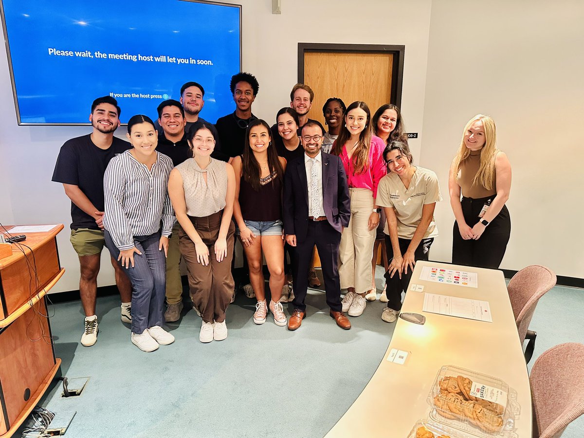 A fantastic conversation on personal branding in San Antonio with our sharp <a href="/UTexasPharmacy/">UT Pharmacy</a> student pharmacists based there. Thanks for hosting me, and can’t wait to come back!