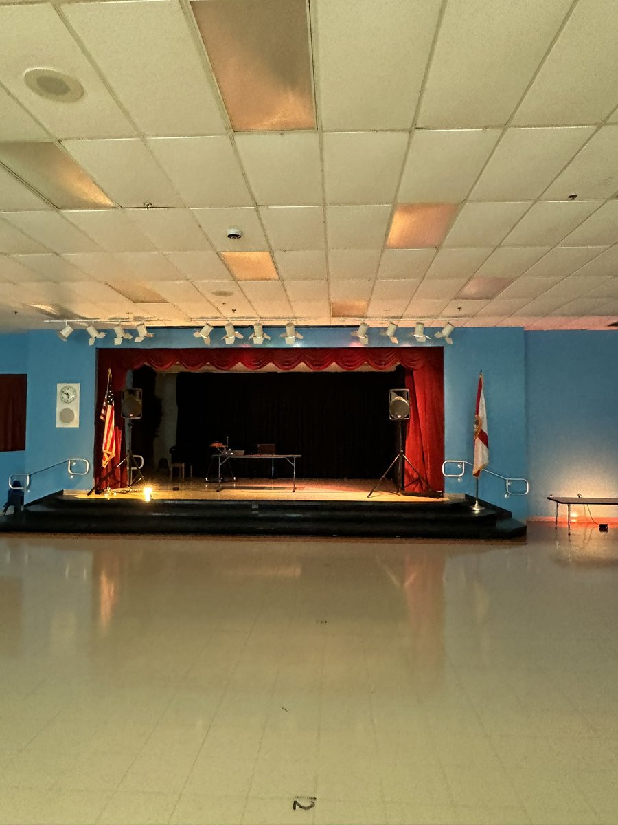 SilverShoresK8's tweet photo. Tonight’s office and view.  DJ Captain Leff in the house as we dance the night away at our Back To School Tacky Tourist dance.  SSE 23-24: Come Sail Away to Silver Shores!! https://t.co/T1vP6UtcGo