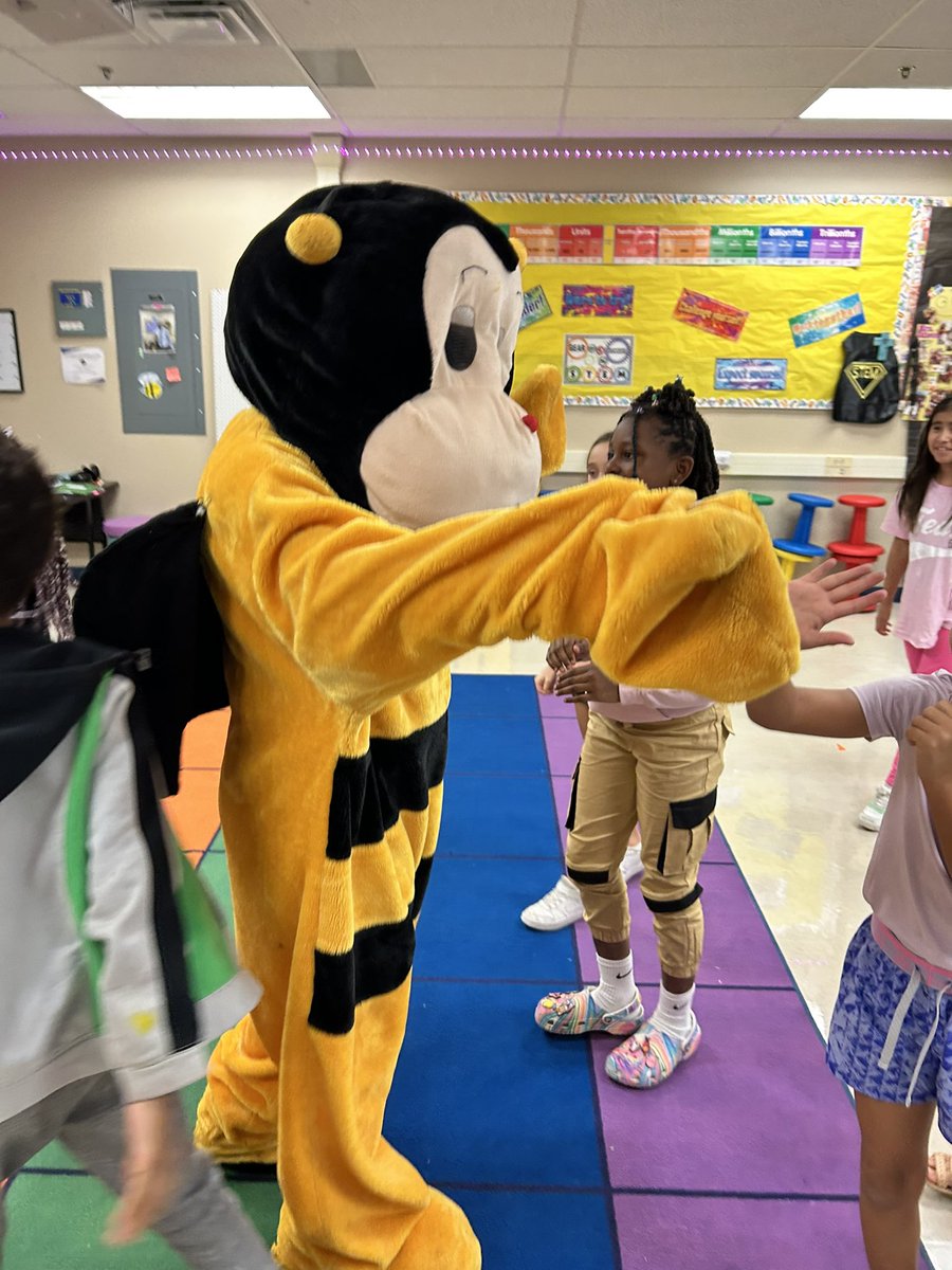 Dior Edison tweet media