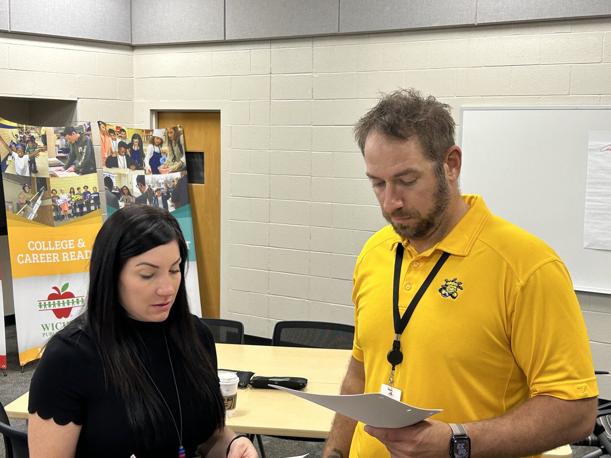 ChrisWendt259's tweet photo. Our ⁦@WichitaUSD259⁩ first year principals engaged in a PLC focused on relational capacity, building culture, &amp; managing human and financial capital. Our WPS staff and students are in good hands for years to come! ⁦@BJohnson_Edu⁩ #wpsproud https://t.co/i0XSIKnxDo