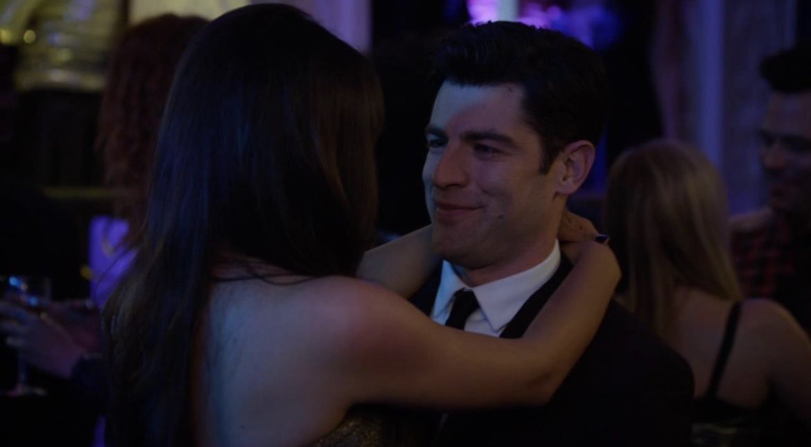 schmececomfort's tweet photo. schmidt and cece always finding each other at crowded parties is something so personal to me https://t.co/7l68UP0qSF