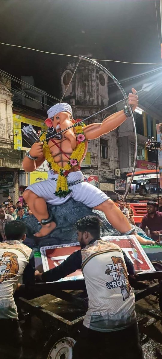 बीते दिनों गणेश चतुर्थी में गणेश जी को बिरसा मुंडा जी की बॉडी लगा दी कुछ शरारती अखाड़ों ने, और जय जोहार शब्द का प्रयोग धार्मिक रैली में किया, क्या ये सही है ! इनपर केस नहीं लगना चाहिए ?

<a href="/HemantSorenJMM/">Hemant Soren</a> 
<a href="/ChampaiSoren/">Champai Soren</a> 
<a href="/BJP4India/">BJP</a> 
<a href="/nishikant_dubey/">Dr Nishikant Dubey</a> 
<a href="/yourBabulal/">Babulal Marandi</a> 
<a href="/DC_Ranchi/">DC Ranchi</a>