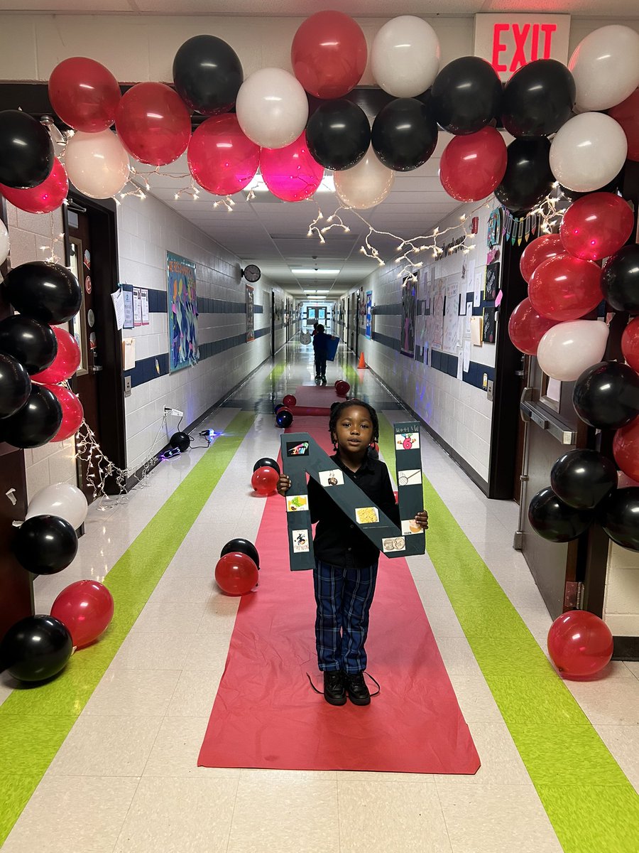 MandyBCollins's tweet photo. ABC Fashion Show week in Kindergarten! @FCPSchoolsTN @BCESMustangCity #fashionshow #abcbootcamp #kindergarten https://t.co/4ZjpFRNnu8