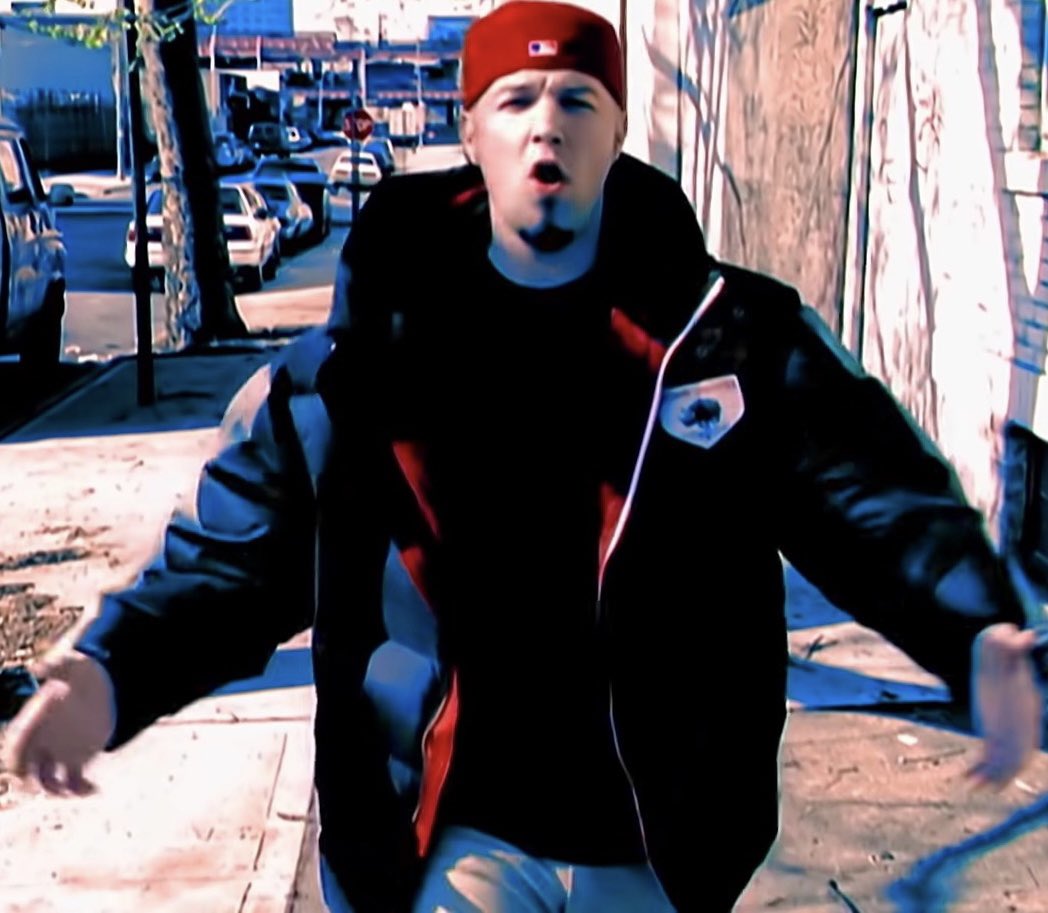 hot girl summer is OVER
fred durst fall is IN

oversized tee, cargos, goatee and red cap
doing it all for the nookie
