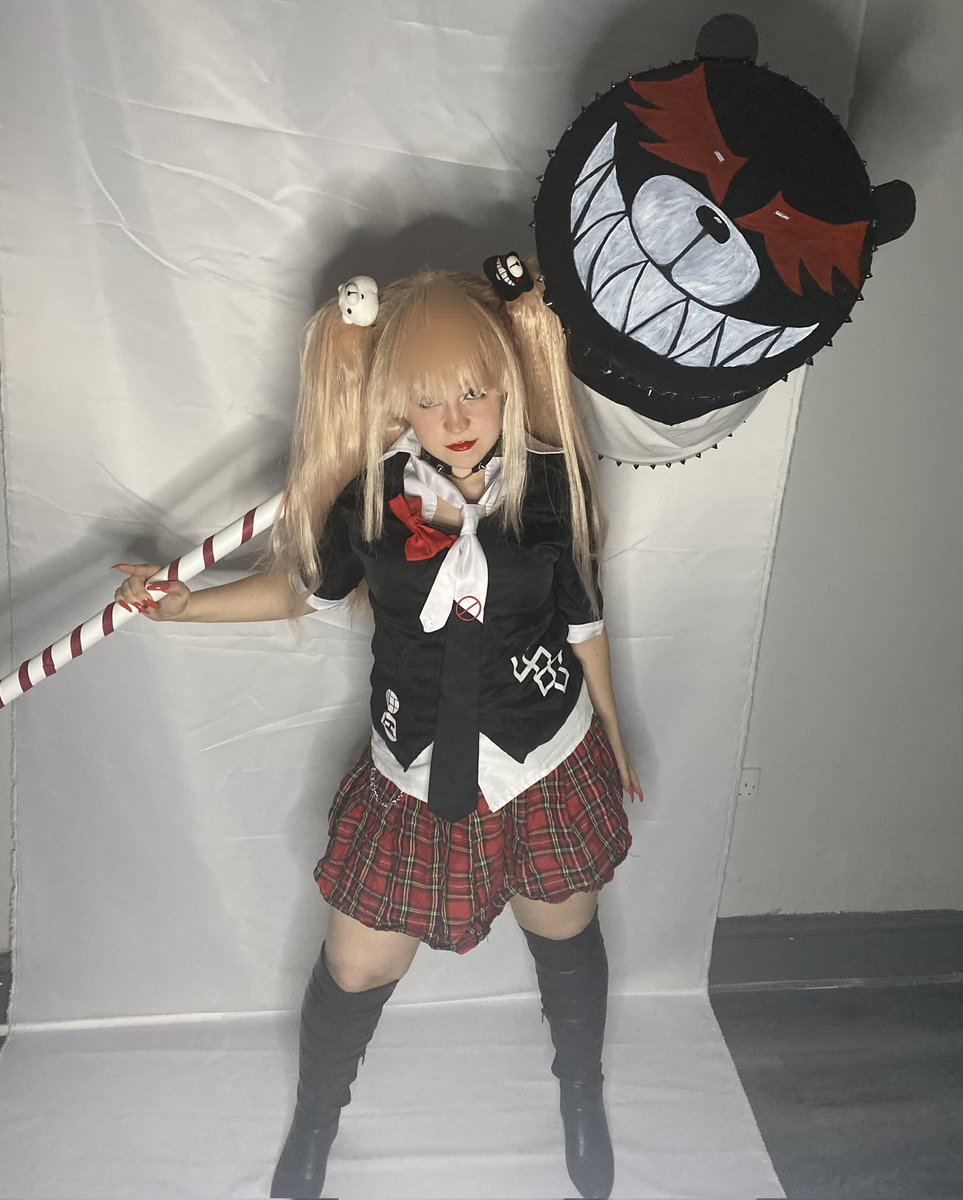 Midnightcos2889's tweet photo. Made my first wig by hand and improved on making my hammer
#junkoenoshima #junkocosplay #junkoenoshimacosplay #cosplay #ukcosplay #danganronpacosplay #adultcosplayer #monokuma #monokumacosplay #homemadecostume #propmaking #animecosplay #cosplaycommunity #leedscosplayer https://t.co/SAqHnB0BHU