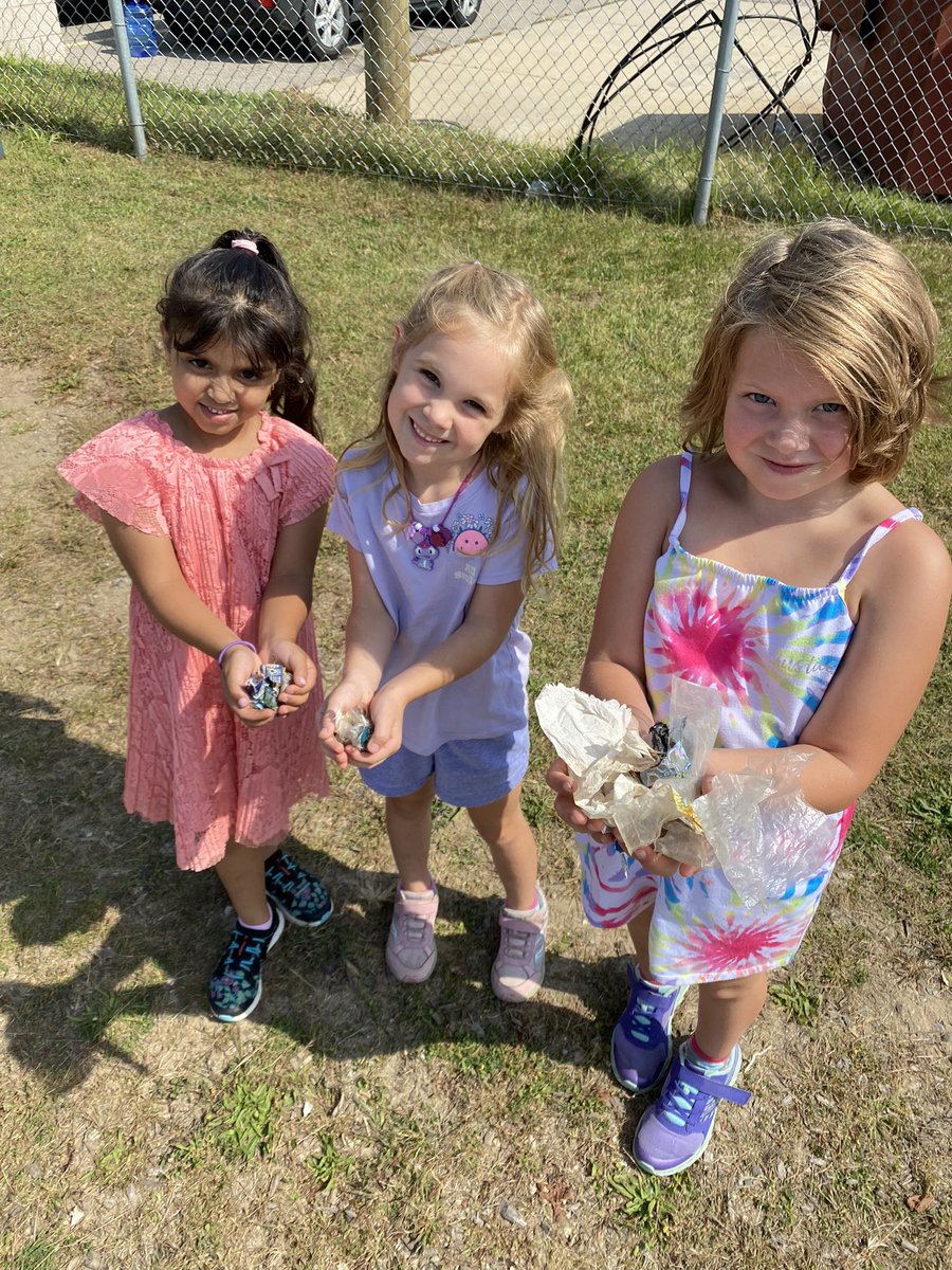 Marci Augenstein (@marciaugenstein) on Twitter photo I had the best day with our Kindergartners going on a nature hike and becoming Environmental Stewards, picking up trash and keeping our playground clean! <a href="/WalledLkSchools/">Walled Lake Schools</a> <a href="/DragonDogWillow/">Willow- Keith Therapy Dog</a> @DanDurkinPR <a href="/DrBernia/">John Bernia</a> I had the best day with our Kindergartners going on a nature hike and becoming Environmental Stewards, picking up trash and keeping our playground clean! <a href="/WalledLkSchools/">Walled Lake Schools</a> <a href="/DragonDogWillow/">Willow- Keith Therapy Dog</a> @DanDurkinPR <a href="/DrBernia/">John Bernia</a>