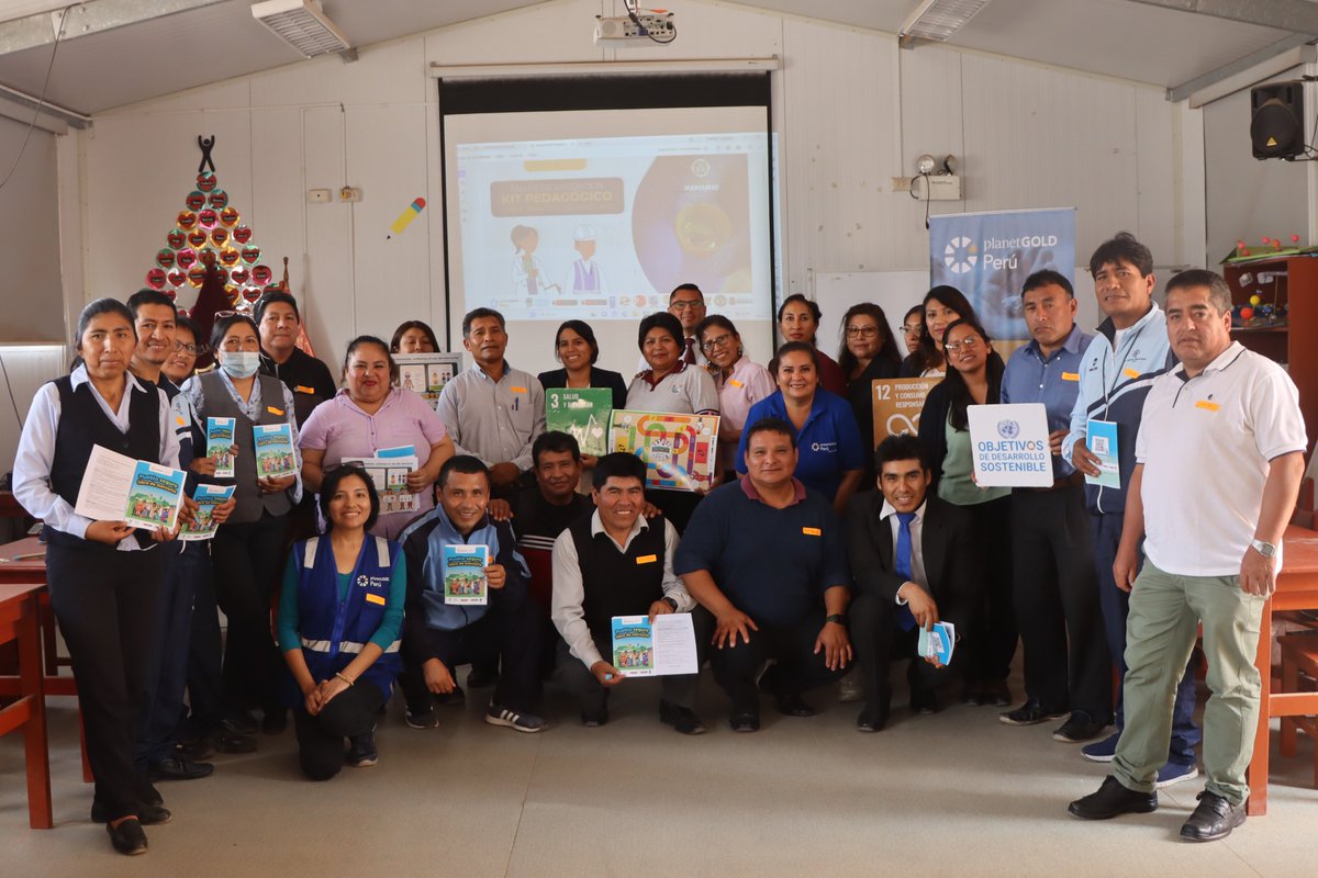 planetGOLD_PE's tweet photo. Conocer los impactos del mercurio para prevenir su uso. #MakeMercuryHistory 🌱🌎

Estudiantes y docentes de 2⃣colegios de Chaparra y Chala en Arequipa 🇵🇪 participaron en talleres de validación del kit pedagógico Expedición Mercurio. Infórmate más en https://t.co/OoyIMZepB3 https://t.co/yJx2BSat30