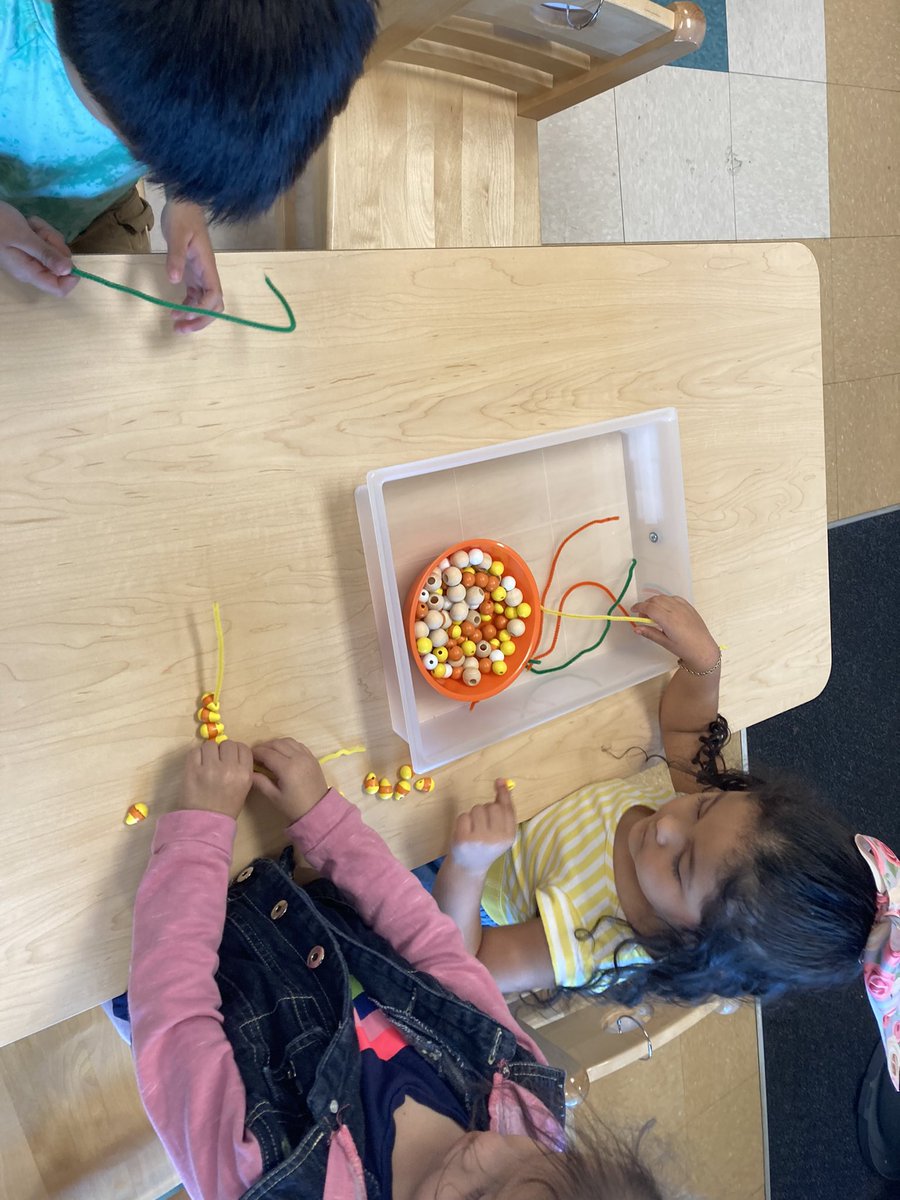 MrsRosa_class's tweet photo. Sharpening our fine motor skills @BBS_Learns @SBISD @SbisdPreK https://t.co/P4yd002XGw