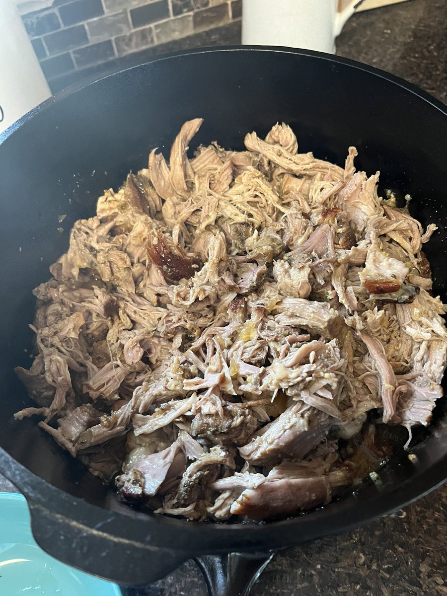 CastRedhead's tweet image. From scratch pork carnitas with homemade pineapple mango salsa for dinner tonight!