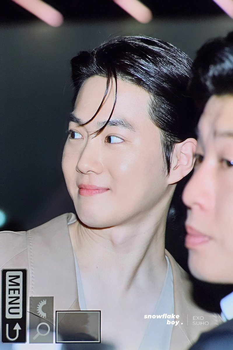 snowflake_boy's tweet photo. 230922 #MFW BOSS SHOW

잘생겨주셔서 감사합니다,,,🙏🏻
준며니 수고많았오〰️〰️〰️🐰❣️

#HUGOBOSS_SUHO
#BossSUHOinMilan

#수호 #SUHO #준면 #김준면 #スホ #金俊勉 
@weareoneEXO https://t.co/0YvDRWf6uH