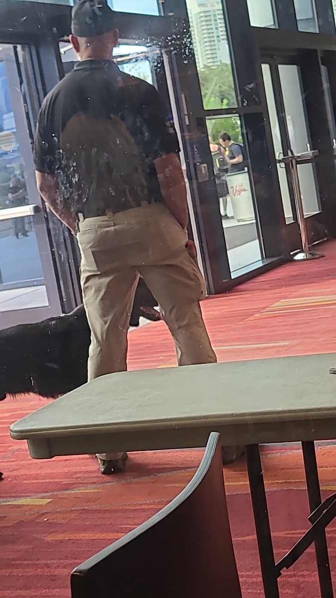 Annoying difference between #mtgcon and #gpvegas is there's not as much socializing in lobby and outdoors bc you must defeat this dog to enter or leave