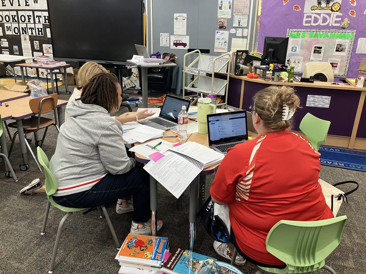 Center Elementary tweet media