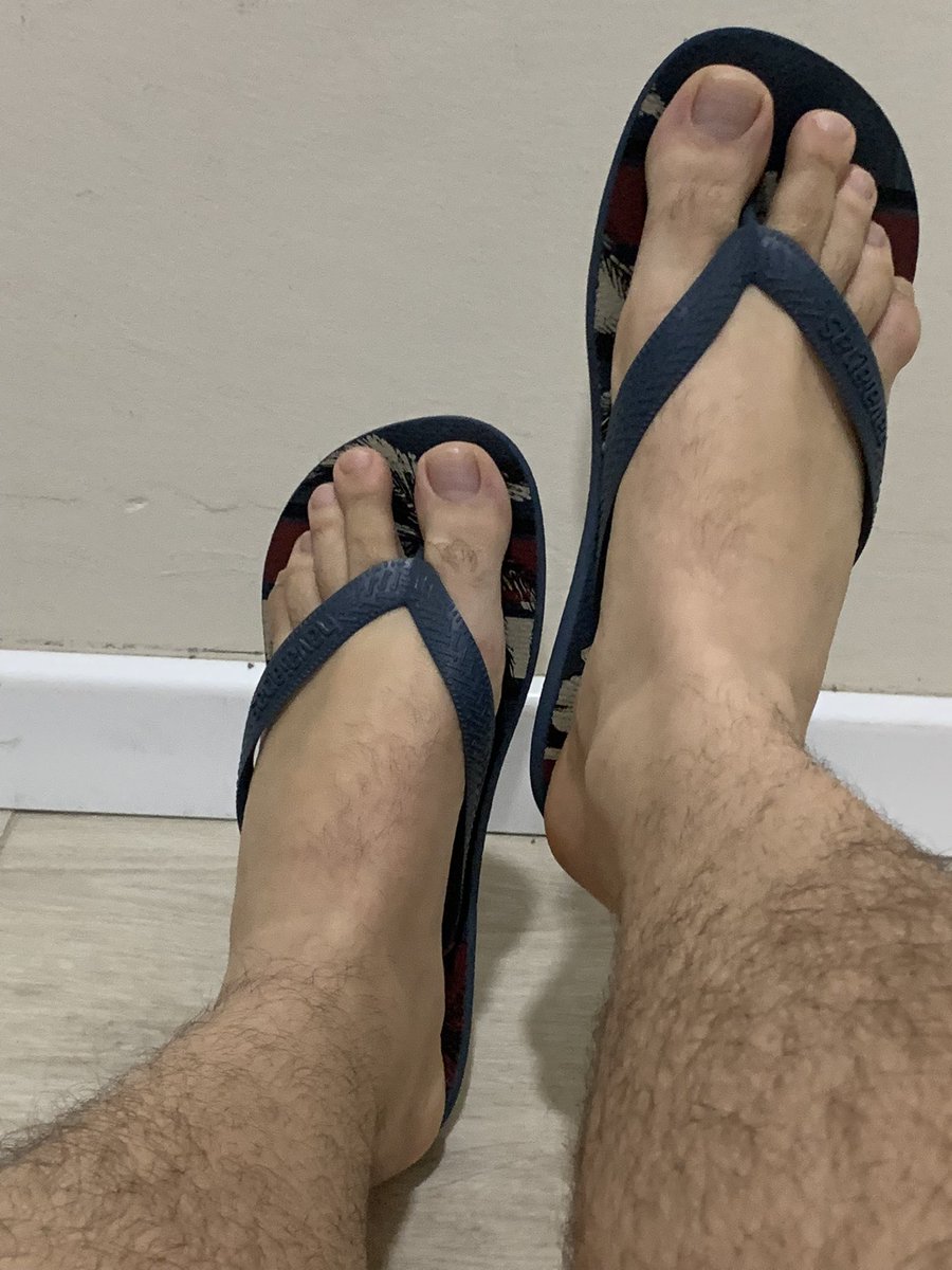 _boyfoot's tweet photo. Do you like man's feet with havaianas? 

https://t.co/ffXsGtfgdH

#feet #malefeet #malefoot #malesoles #feet_lover #feet_pic #feetcontent #feetfethish #feetfetiche #onlyfans #onlvFans https://t.co/5wwqgRbGsJ