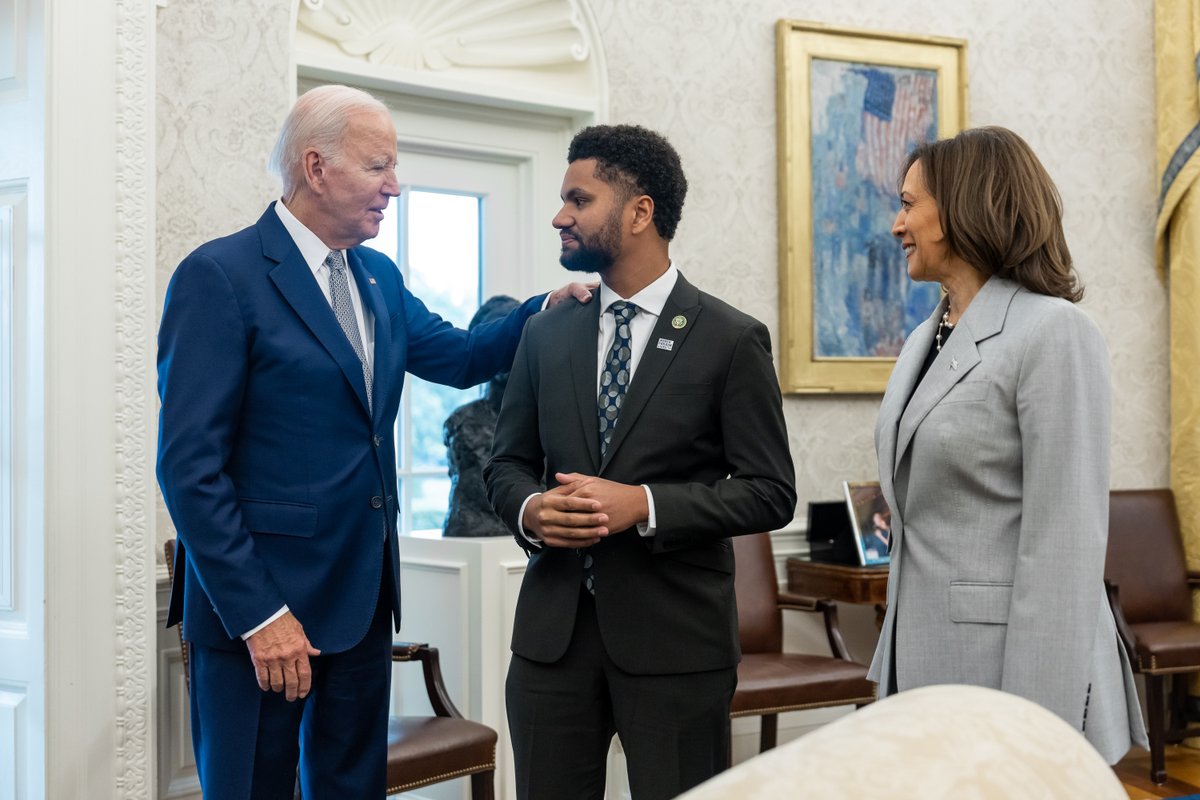 POTUS46Archive's tweet photo. Because of the survivors, families, advocates, and young people who protested, organized, voted, ran for office, and marched for their lives –

I am proud to announce the creation of the first-ever White House Office of Gun Violence Prevention in our history. https://t.co/ru6rNM1Dhv