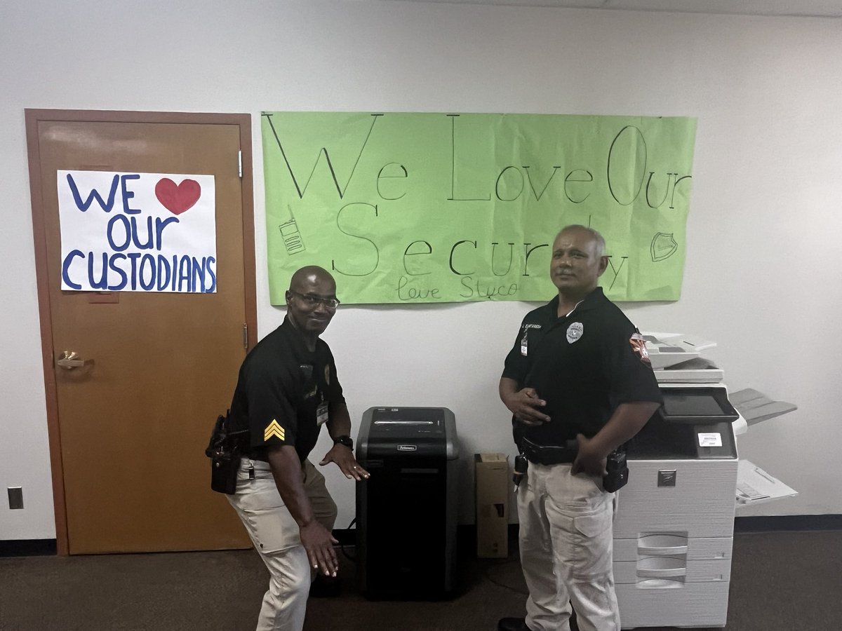 Riverside_4ever's tweet photo. As the week comes to an end, we would like to THANK our security team and Mr. Martinez for all their hard work and dedication to our campus. We are 🍀 lucky to have you!! #saddleup#riverside4ever @vlara_82 https://t.co/c2zOBVXSB9