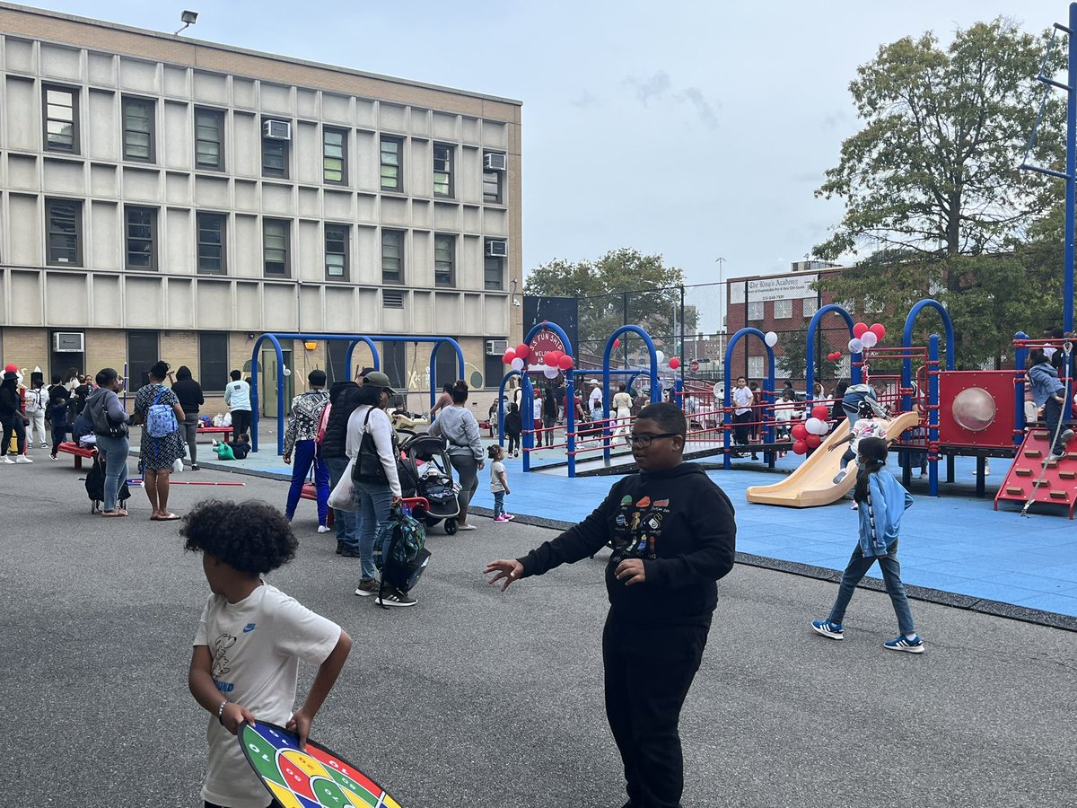 PS 30M Hernandez-Hughes Elementary tweet media