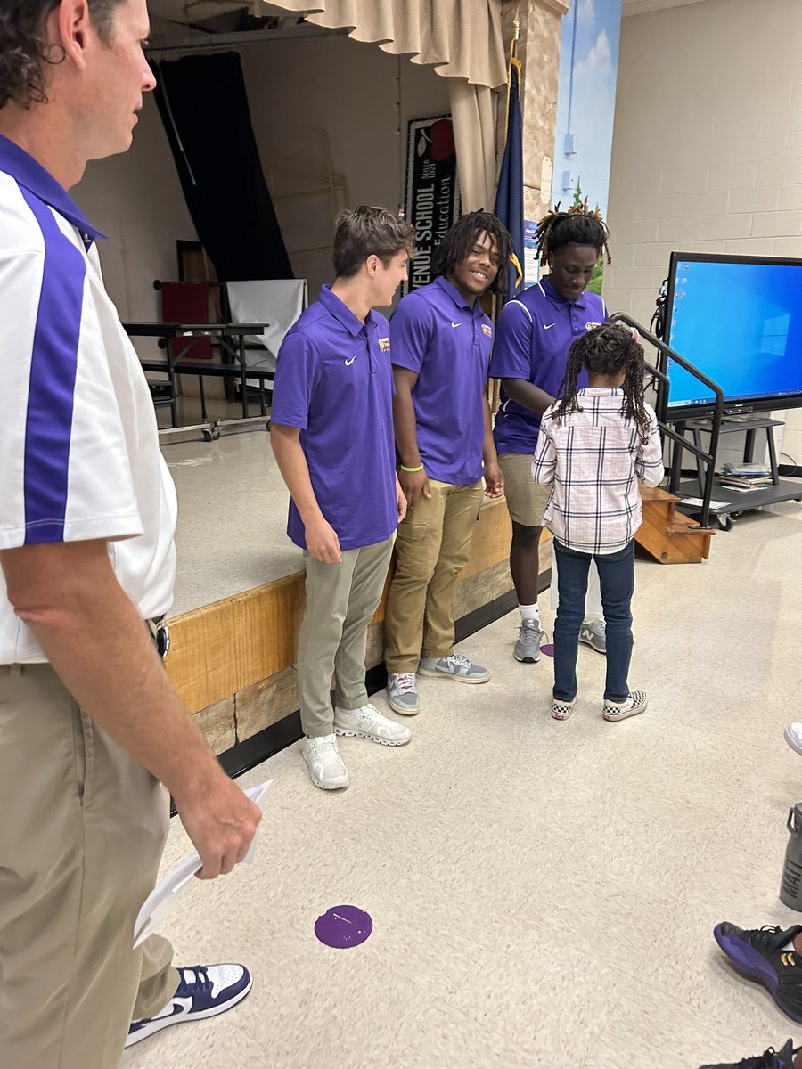 ebenezer_avenue's tweet photo. A huge thanks to @NHSCoachWofford and the @NHSTrojansFB for always inspiring our Eagles! “Keep doing the little things right and in the end you win big” @RockHillSchools https://t.co/kyPTsrhSQY