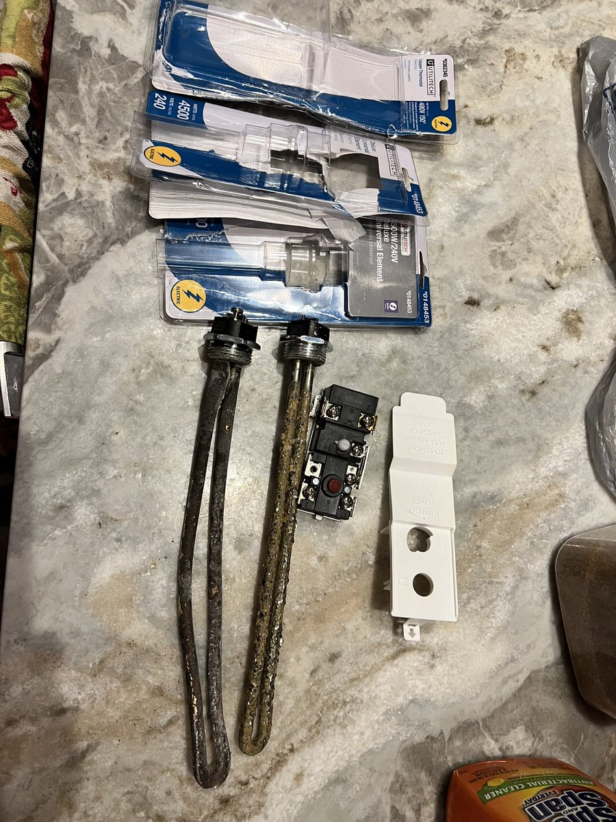 anAverageSam's tweet photo. @AOSmithHotWater This is their garbage after 15 days. https://t.co/RA5c5JzQs0